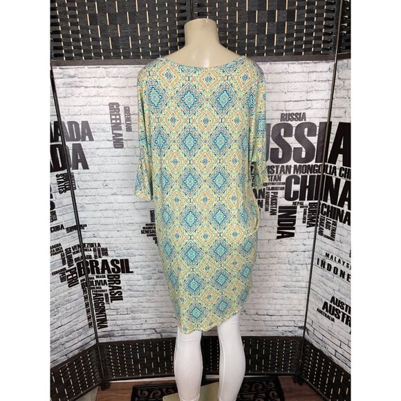 LulaRoe M Lime Green Multi Crew Neck Step-Hem Half Sleeve Irma Top - Picture 2 of 5